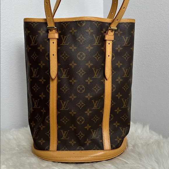 💯Authentic Louis Vuitton Monogram Bucket Bag🍀 - Picture 5 of 17